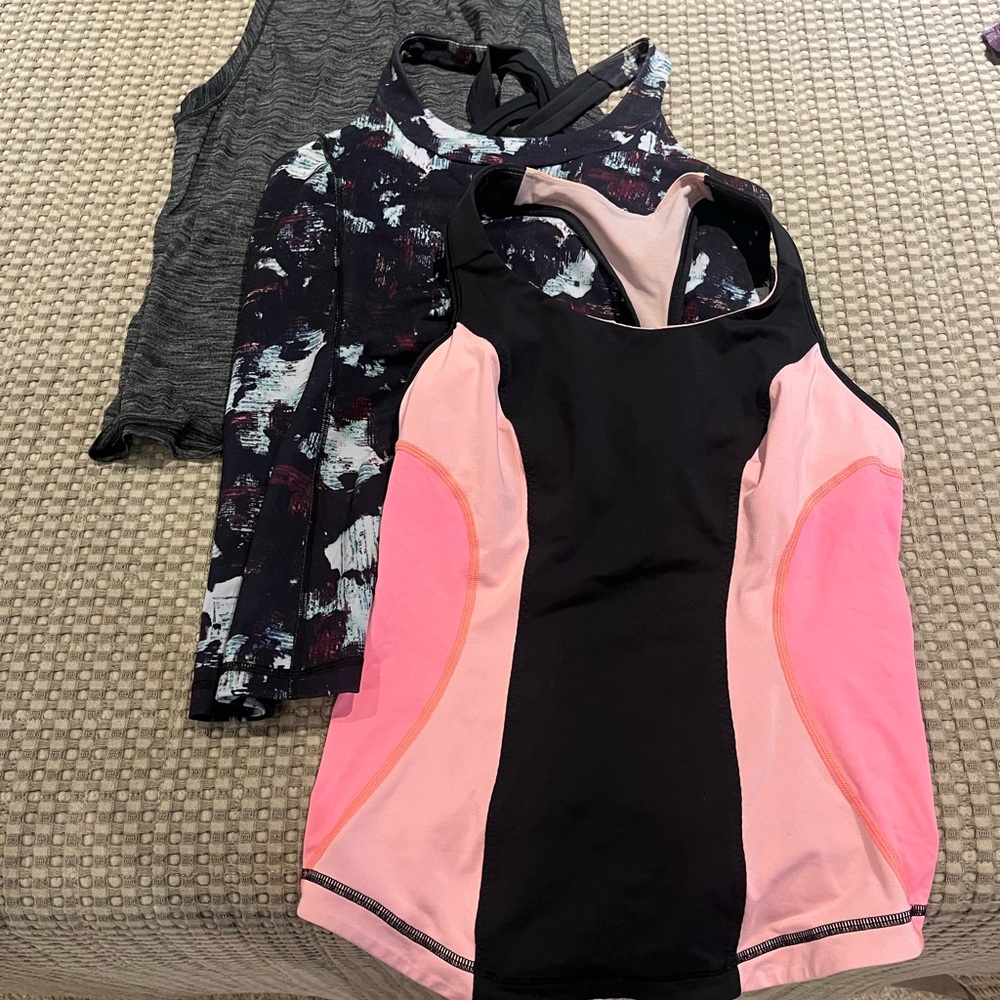Lululemon tops